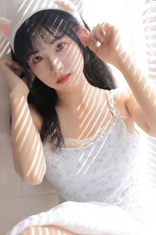 少女洛荷
